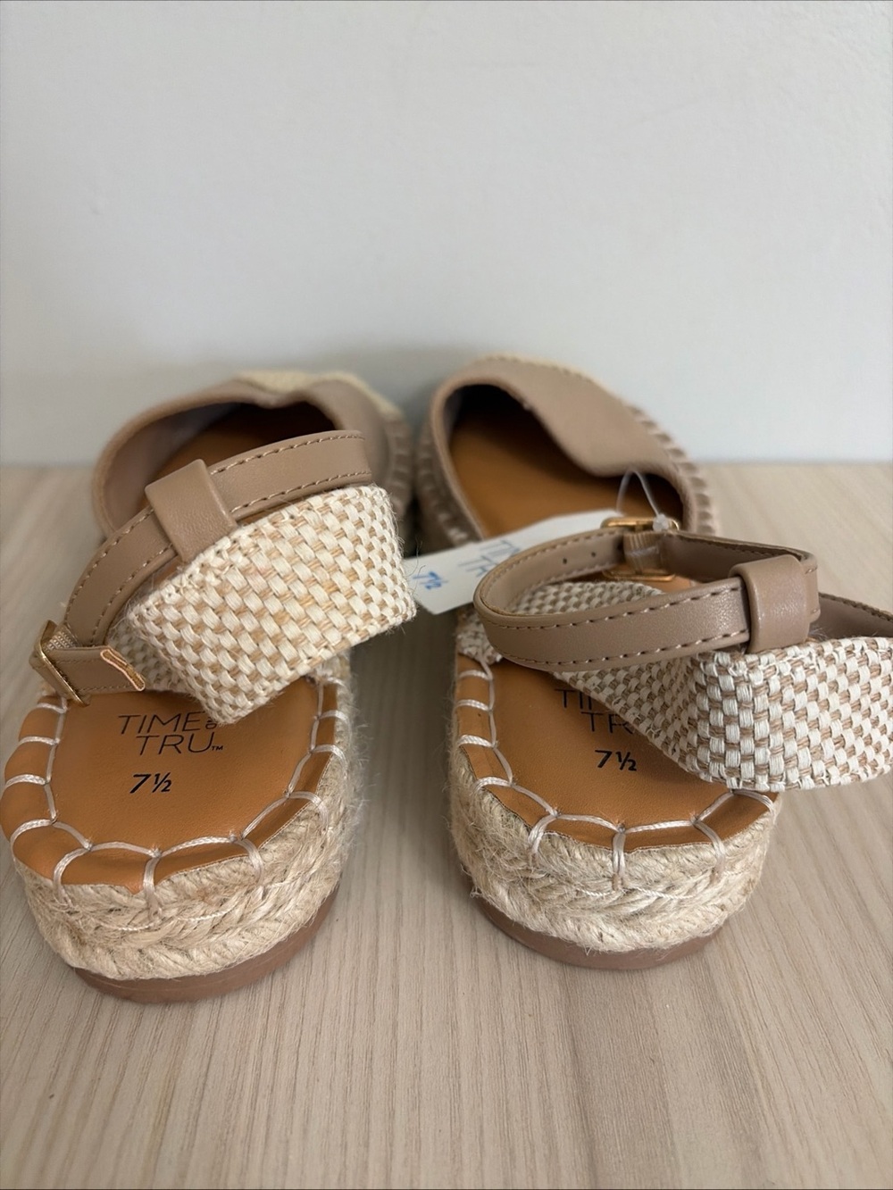 Time and Tru New! Taupe Canvas Espadrille Flats 7.5 - Picture 6 of 7